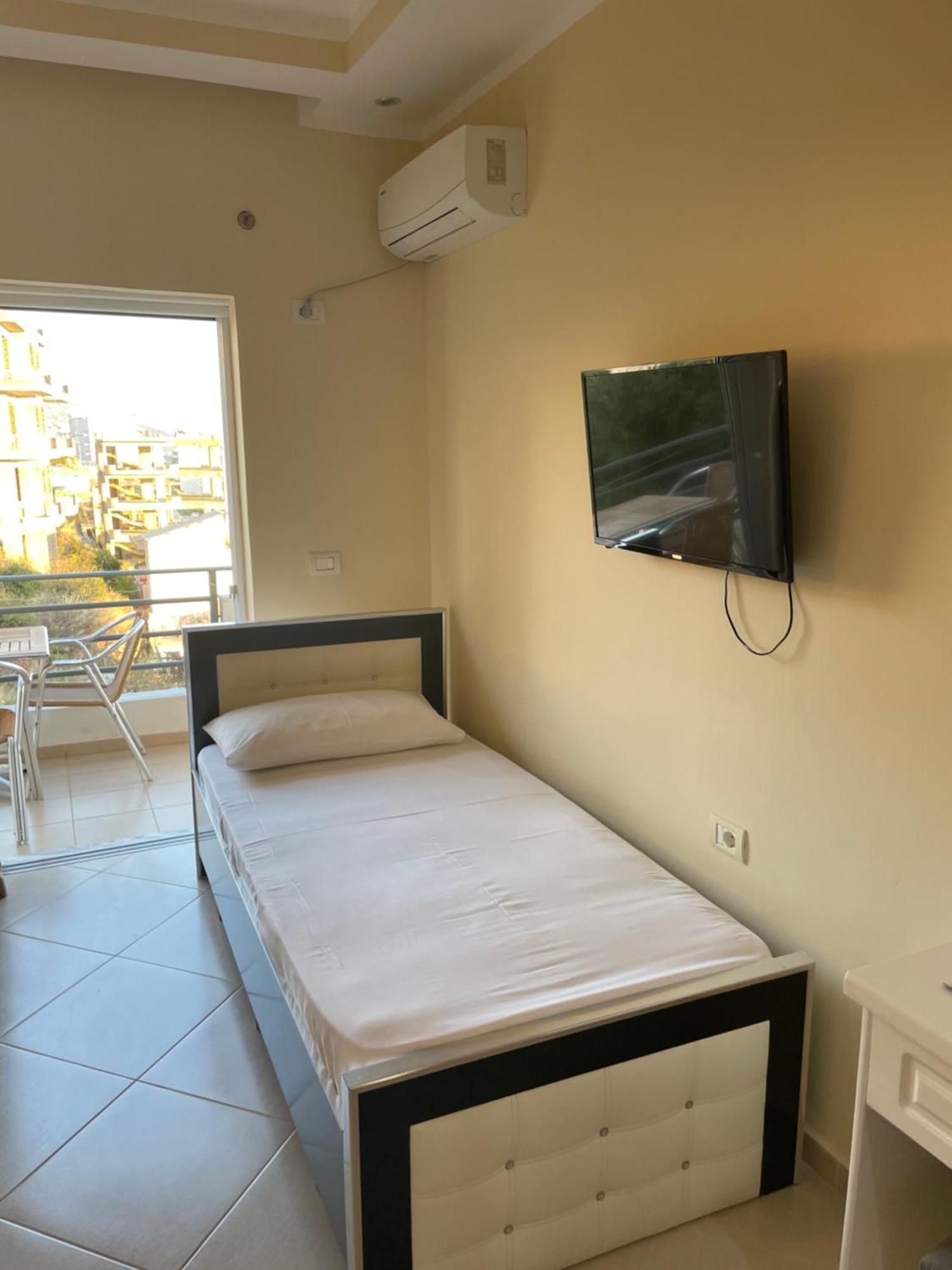 Honey Studios Sarandë Esterno foto