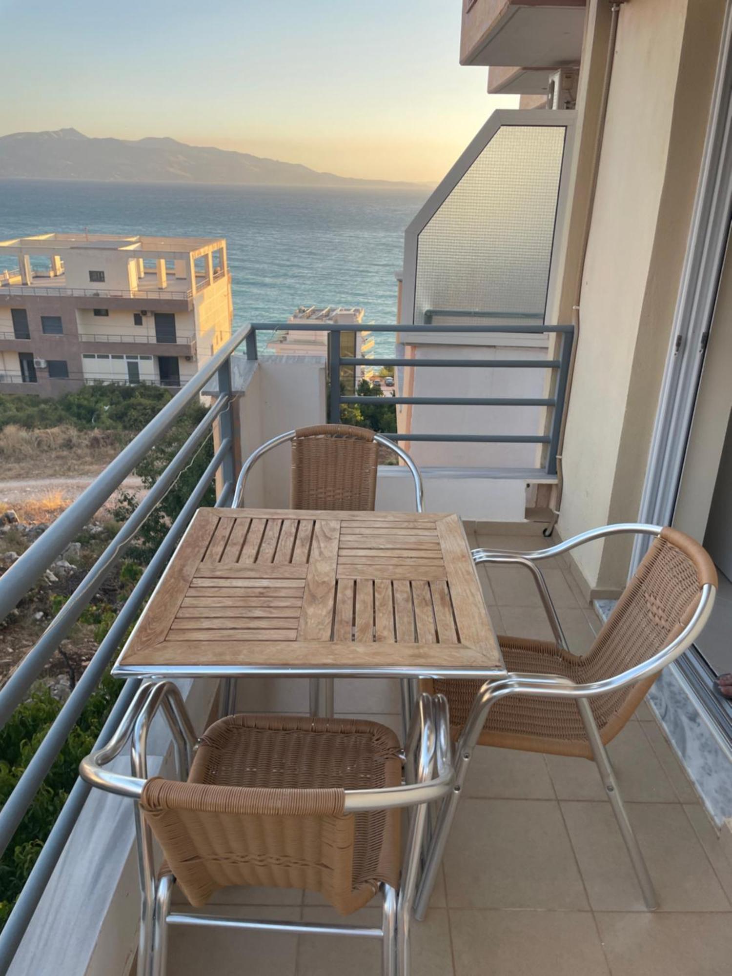 Honey Studios Sarandë Esterno foto