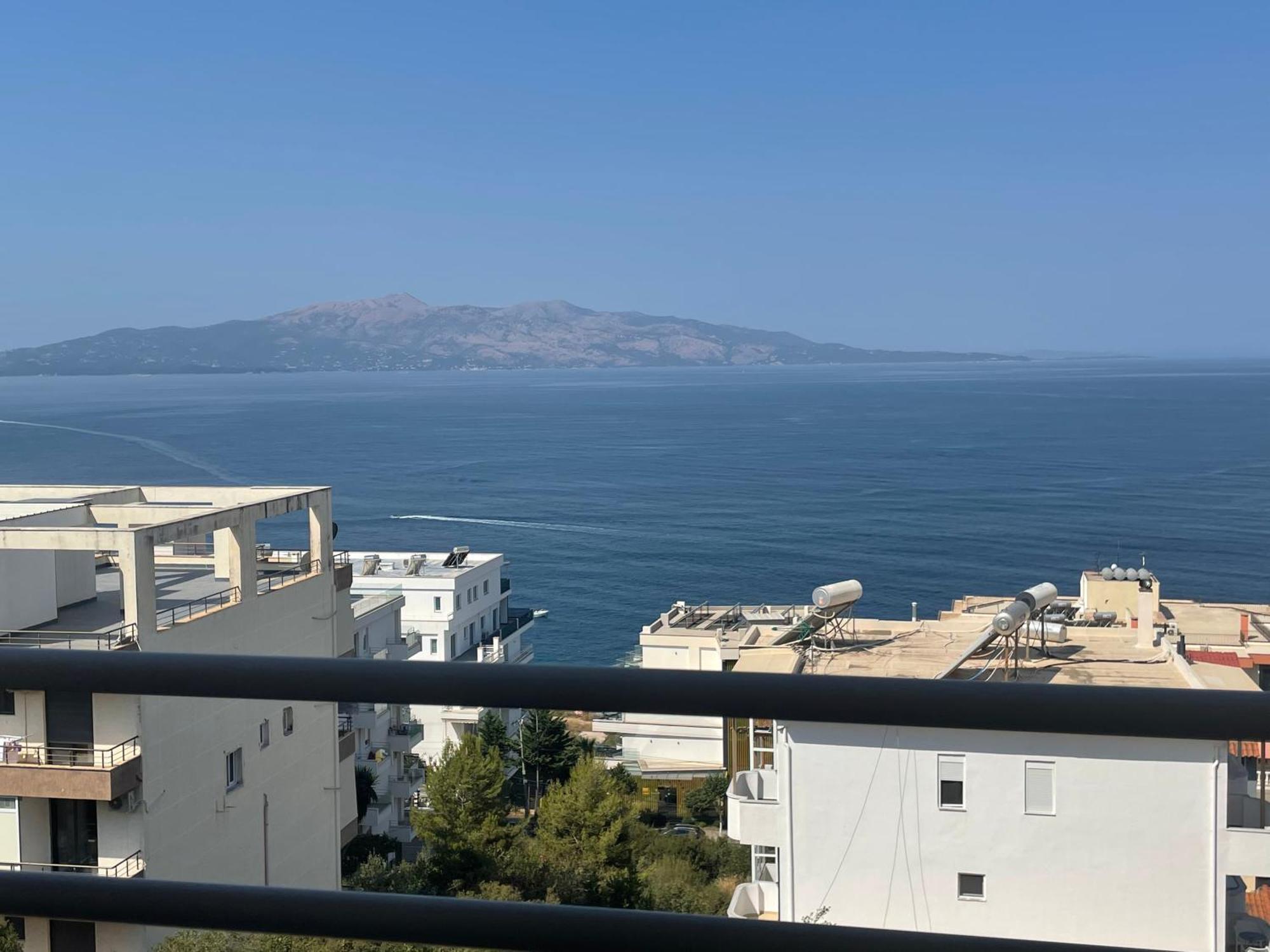 Honey Studios Sarandë Esterno foto